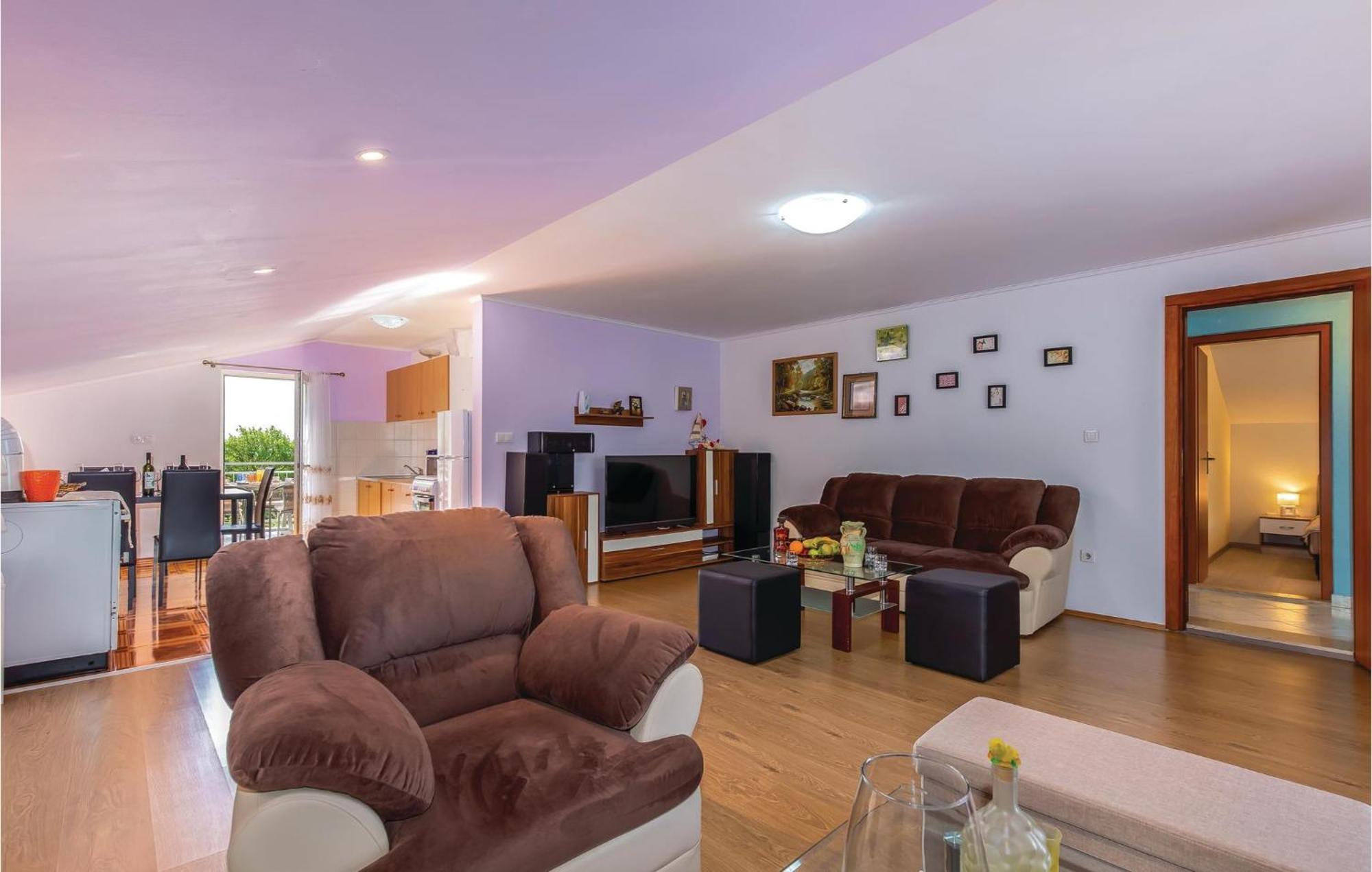 Stunning Apartment In Bribir With Kitchen Екстер'єр фото