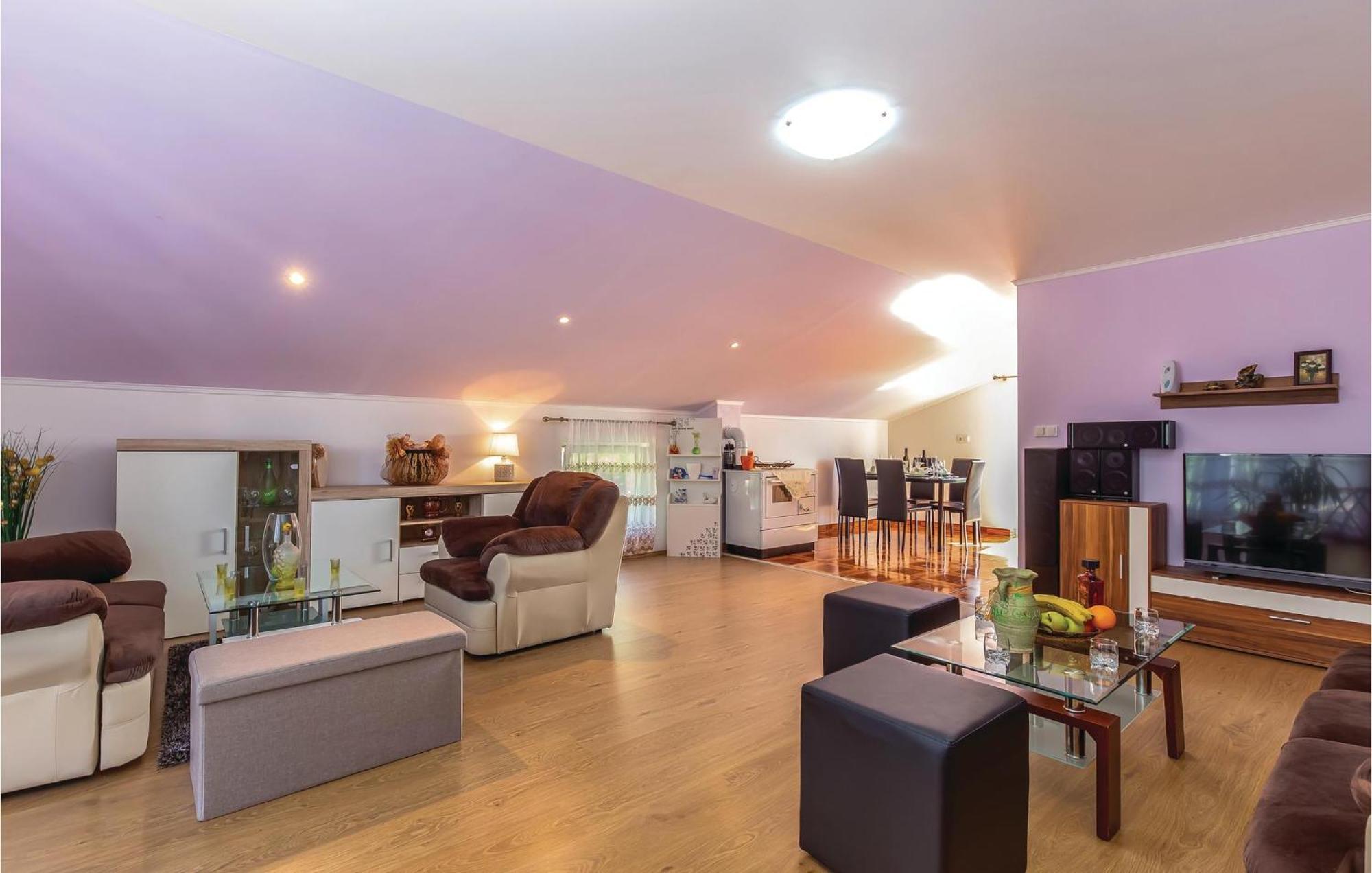 Stunning Apartment In Bribir With Kitchen Екстер'єр фото